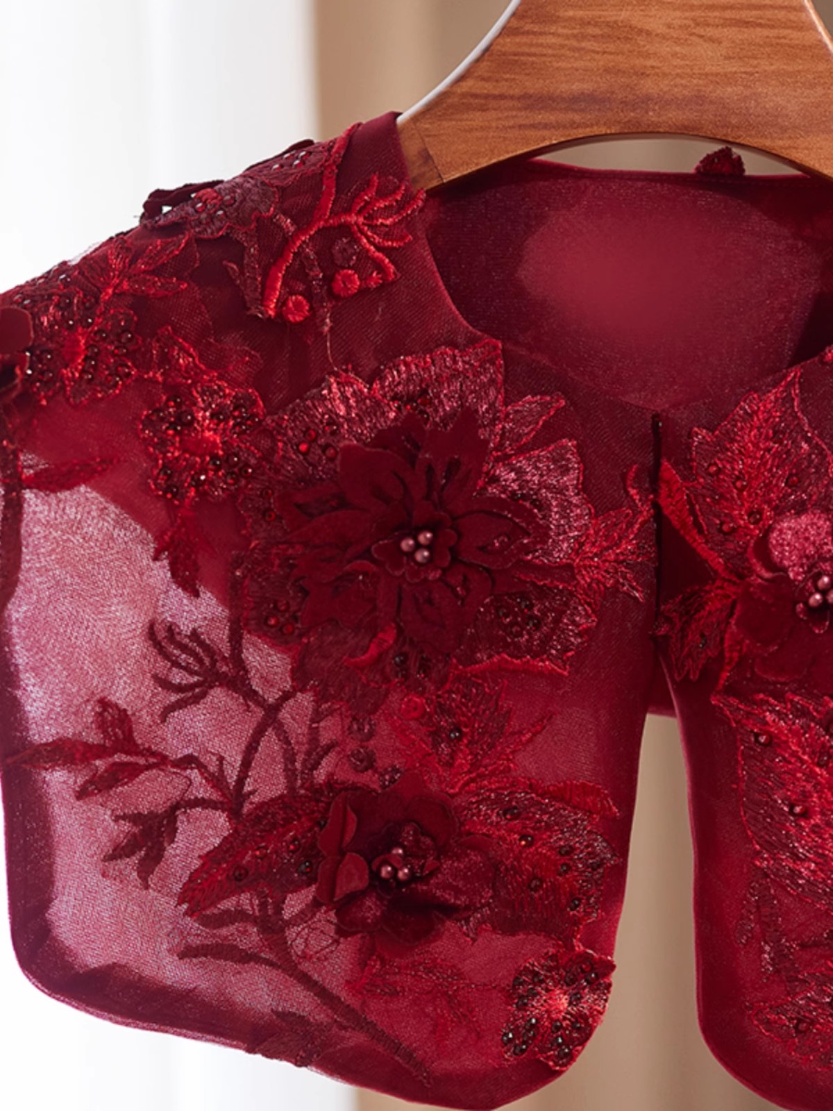 Women's Fashion Embroidery Win - Embroidery Red ulasan dan harga