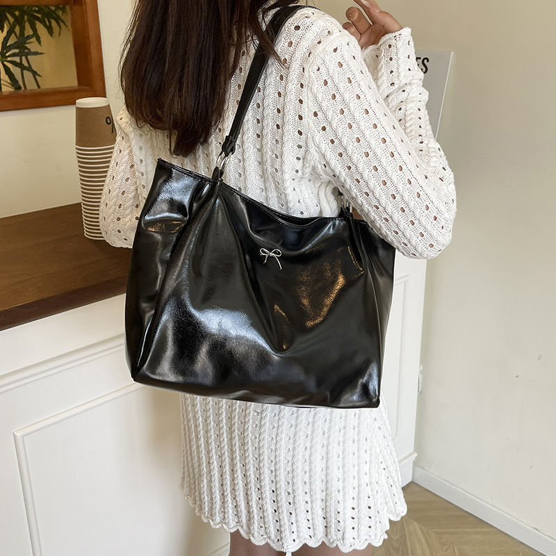 Retro Large Casual Soft Tote B - Embroidery Class ulasan dan harga